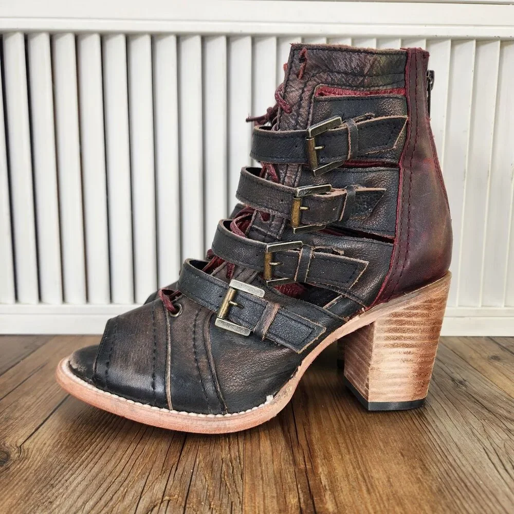 Freebird Braeden Heeled Sandal Booties Womens Sz 9 Black Red Buckle Strap Shoes